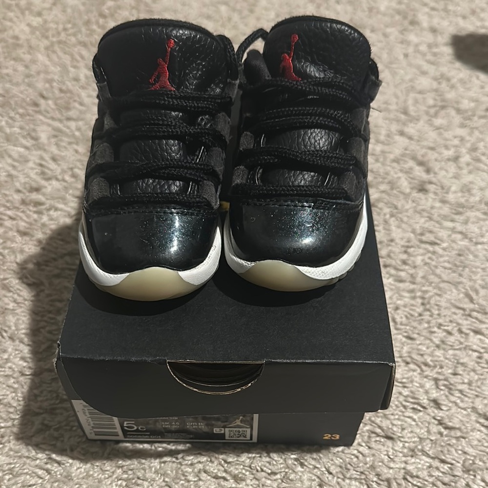 Jordan Kids Black and Red Sneakers